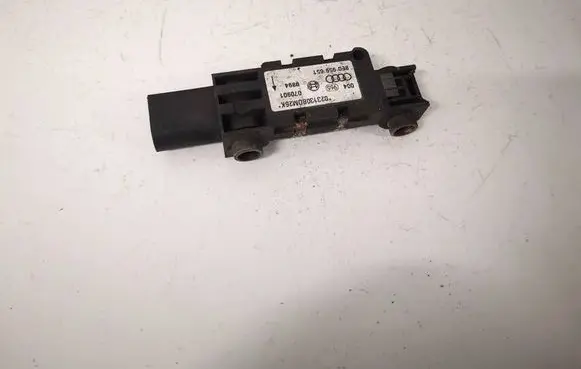 Audi A4 S4 B6 8E 8H Airbag deployment crash/impact sensor 8E0959651