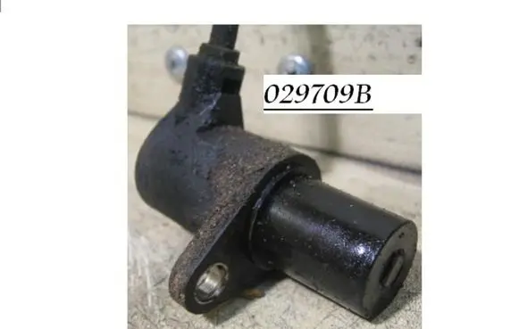 Volkswagen PASSAT B5 Crankshaft position sensor 029709B