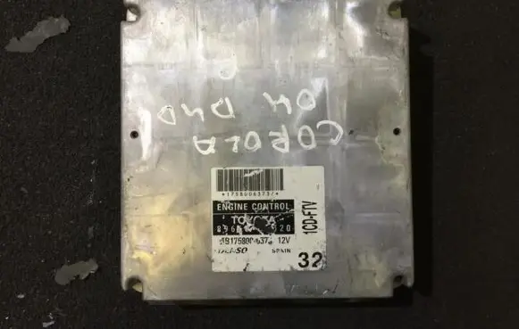 Toyota Corolla E120 E130 Engine control unit/module MB1758006373
