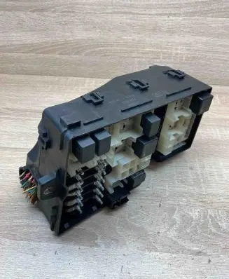 Volvo V50 Fuse box set 8688040 30732559