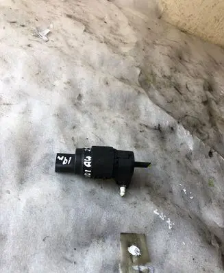 Audi A4 S4 B9 Windshield washer spray nozzle 8k9955647