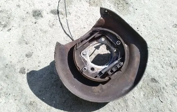 Volvo S60 Rear wheel hub spindle/knuckle 