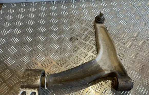 Opel Vectra C Front lower control arm/wishbone 