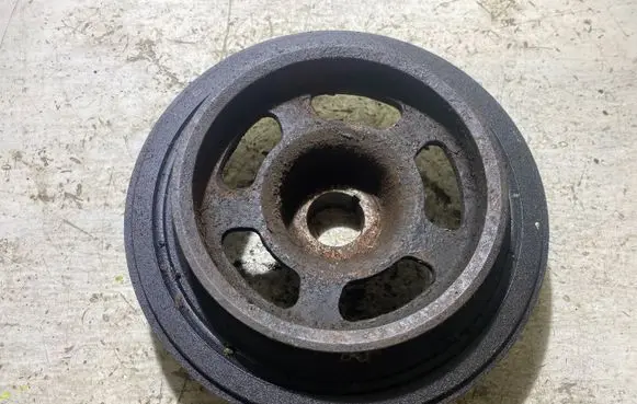 Mercedes-Benz C W203 Crankshaft pulley