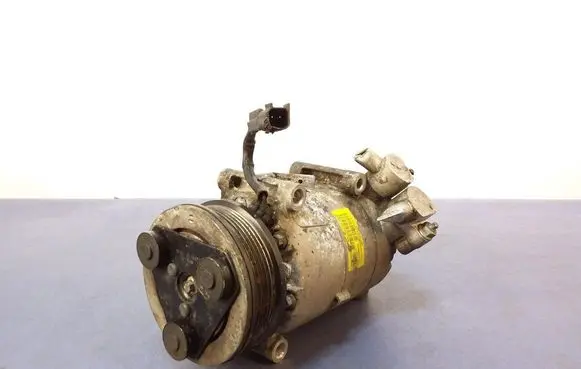 Land Rover Range Rover Evoque L538 Air conditioning (A/C) compressor (pump) AV6119D629DB