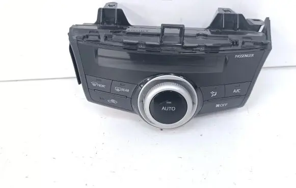 Toyota Prius+ (ZVW40) Climate control unit 5590047050 2370003424