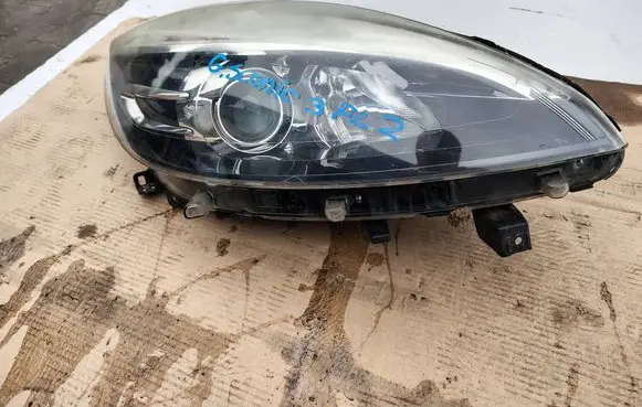 Headlight/headlamp