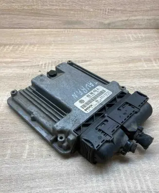 Volkswagen Touran I Engine control unit/module ECU 03G906016AL 0281011450