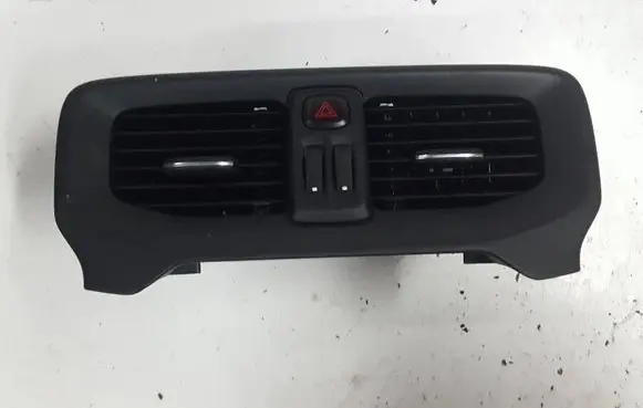 Volvo V40 Dashboard air vent grill cover trim 