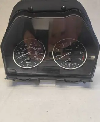 BMW 1 F20 F21 Speedometer (instrument cluster) 17649411 6805183 9295445