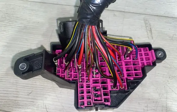 Volkswagen PASSAT B6 Fuse box set 03455146 44372