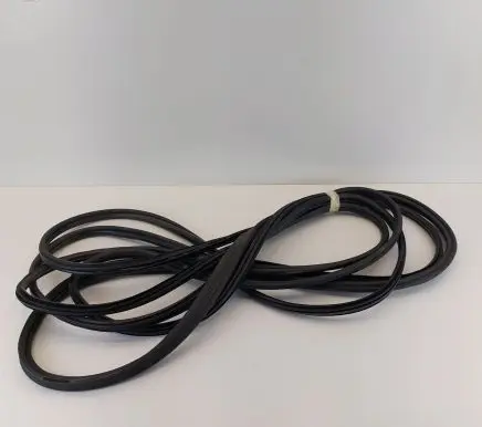 Mini One - Cooper F56 F55 Loading door rubber seal (on body) 