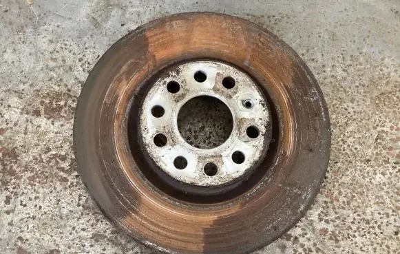 Volkswagen PASSAT B6 Front brake disc