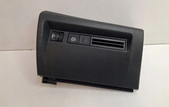 Citroen C4 Grand Picasso Central console control unit 9831118780
