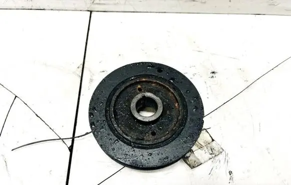 Toyota Avensis T250 Crankshaft pulley