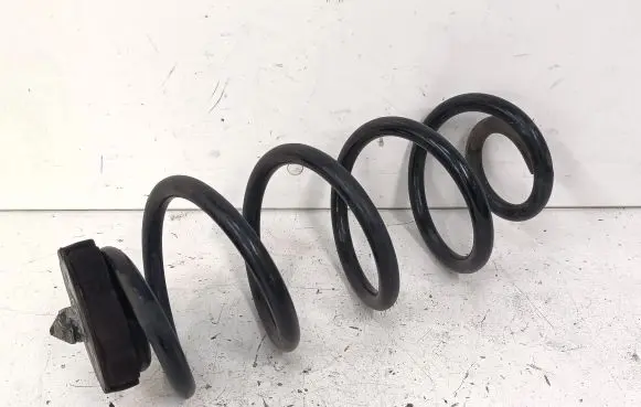 Porsche Macan (95B) Rear coil spring 95B511115M