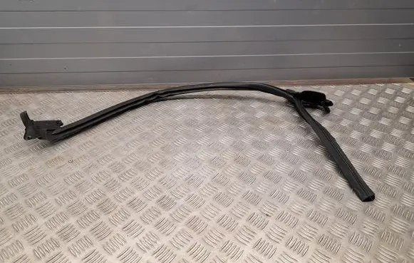 Audi A5 Front door glass trim molding 8W8837479A