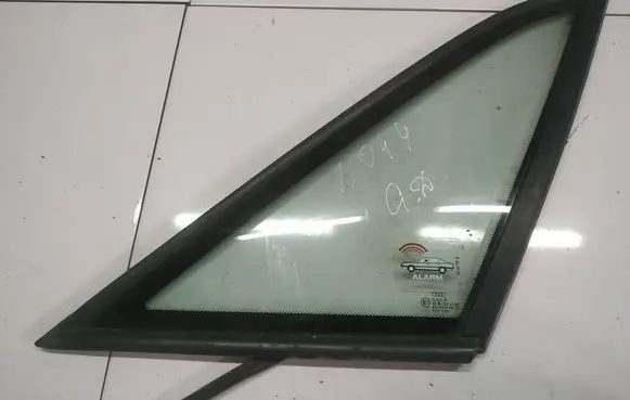 Audi 80 90 S2 B4 Rear side window AS2