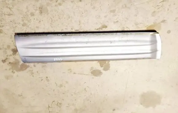 Mitsubishi Pajero Front door trim (molding) 