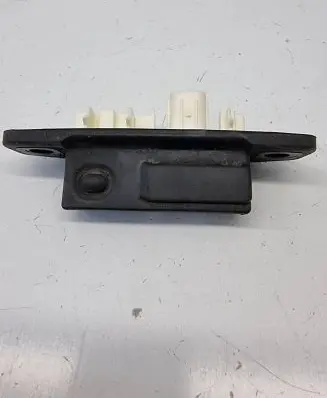 Tailgate opening switch