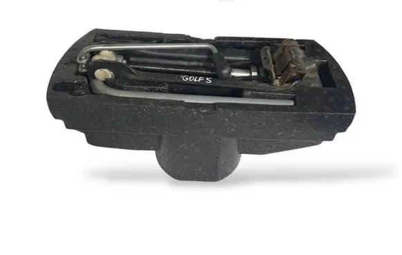 Volkswagen Golf V Tool set 1J0012115AE 1K0011031C 4D0012219A