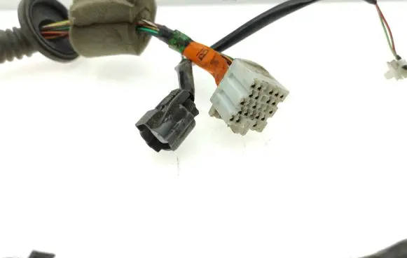 Subaru Outback Front door wiring loom 81820AG200