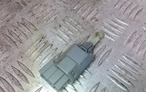 Mazda 626 Brake pedal sensor switch GA2C6649Y 6649Y