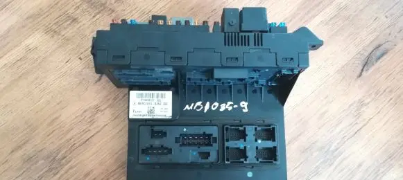 Mercedes-Benz E W211 Fuse module A2115456101