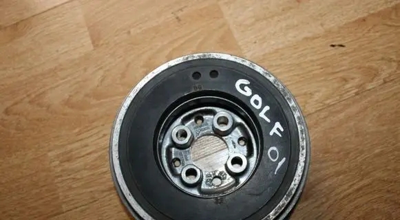 Volkswagen Golf IV Crankshaft pulley 038105243K