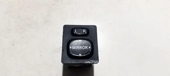 Toyota Corolla Verso AR10 Wing mirror switch 769746b 183574