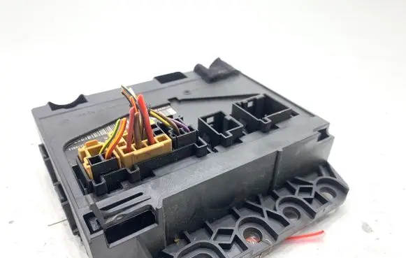 Volkswagen PASSAT B7 Central body control module 3AA959433