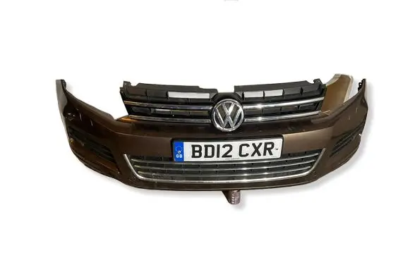 Volkswagen Touareg II Front bumper 