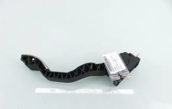 Peugeot 206 CC Accelerator throttle pedal 0280755027 9654877580 F00C3E2429