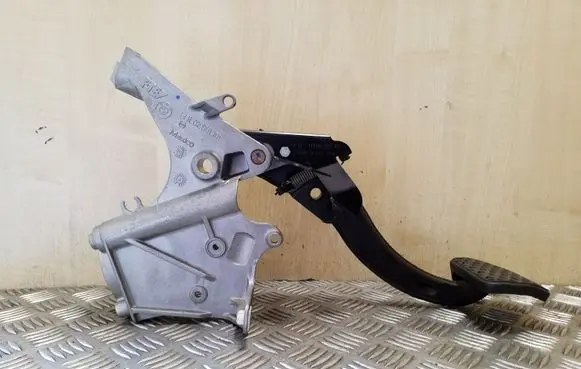 BMW X5 E53 Brake pedal 1165700 1165696