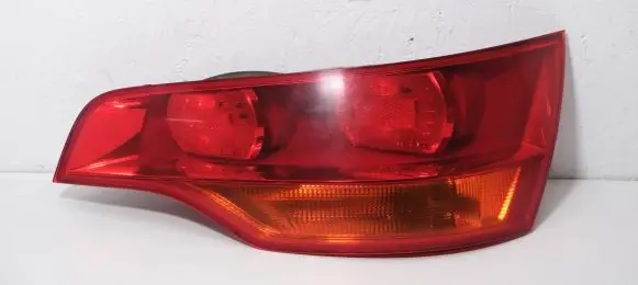 Audi Q7 4L Rear/tail lights 4L0945094