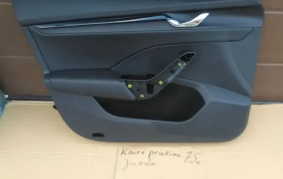 Skoda Octavia Mk4 Front door card panel trim 5E4867011 5E4867013C