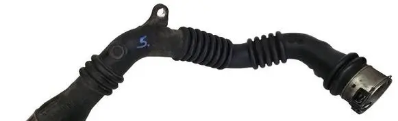 Intercooler hose/pipe