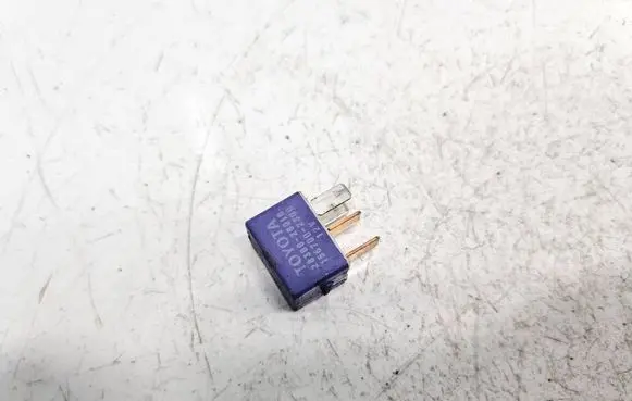 Toyota Yaris Other relay 2830028010