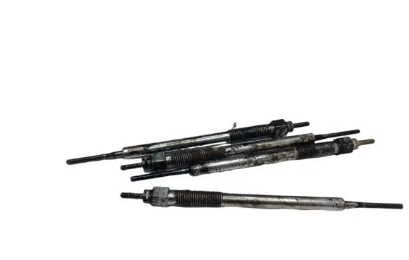 Toyota Corolla Verso E121 Spark plug 