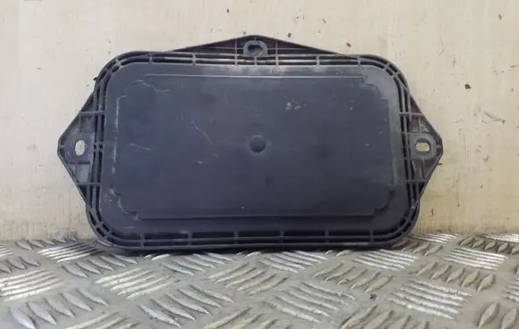 Volkswagen PASSAT CC Other engine bay part 1K0941369A