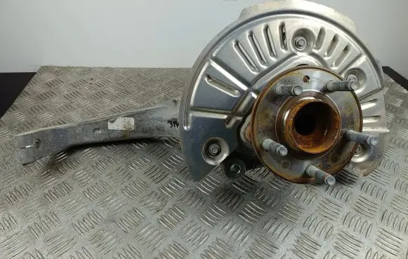 Jeep Grand Cherokee WL Front wheel hub P68483788AC