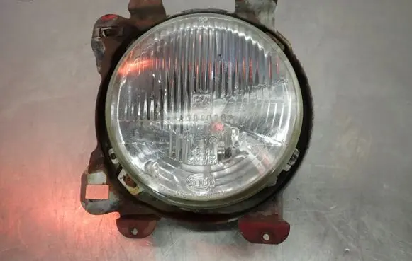 Volkswagen Transporter - Caravelle T3 Headlight/headlamp