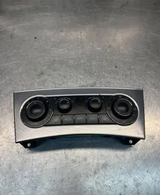 Mercedes-Benz C W203 Climate control unit A2038303485 F011500039