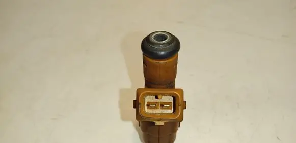 Volvo XC70 Fuel injector 0280155831 9186340