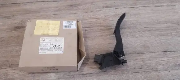 Skoda Superb B8 (3V) Accelerator throttle pedal 5Q1723503K AD2306101 330845272