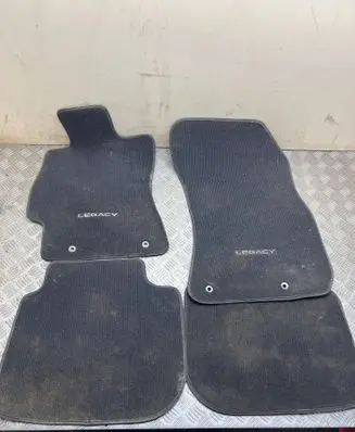 Subaru Legacy Car floor mat set 