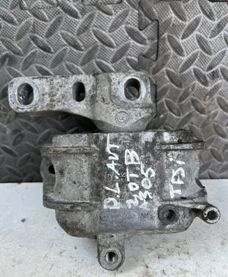 Audi A3 S3 8P Engine mount bracket 1K0199262AM