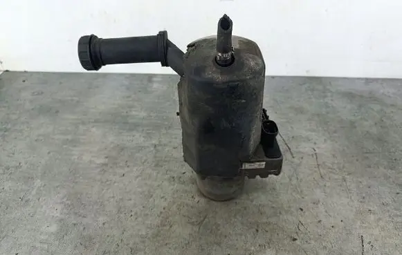 Peugeot 307 CC Power steering pump 9654151180HPI