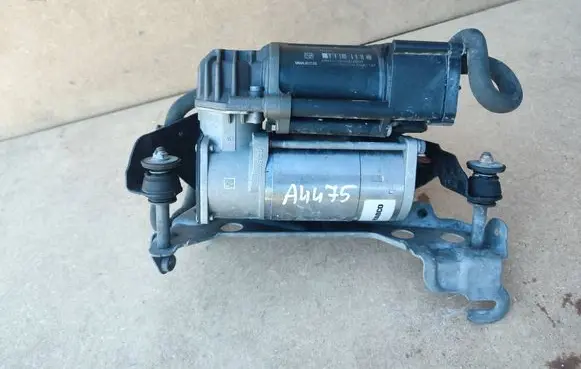 Mercedes-Benz C W205 Air suspension compressor 