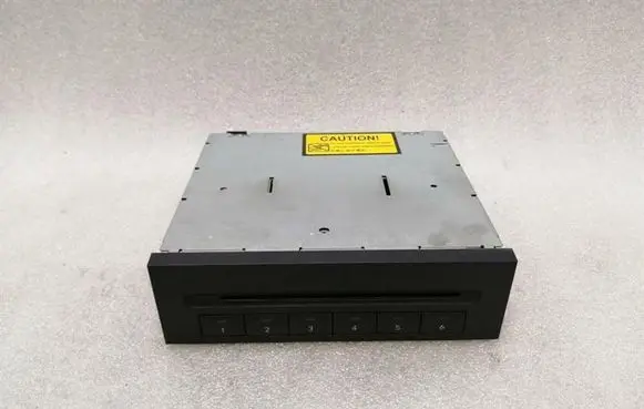 Mercedes-Benz CLS AMG C219 CD/DVD changer A2118700889